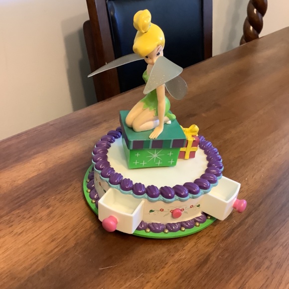 Vintage Tinkerbell Music Box Disney Wind Up Cake Presents - Picture 3 of 7
